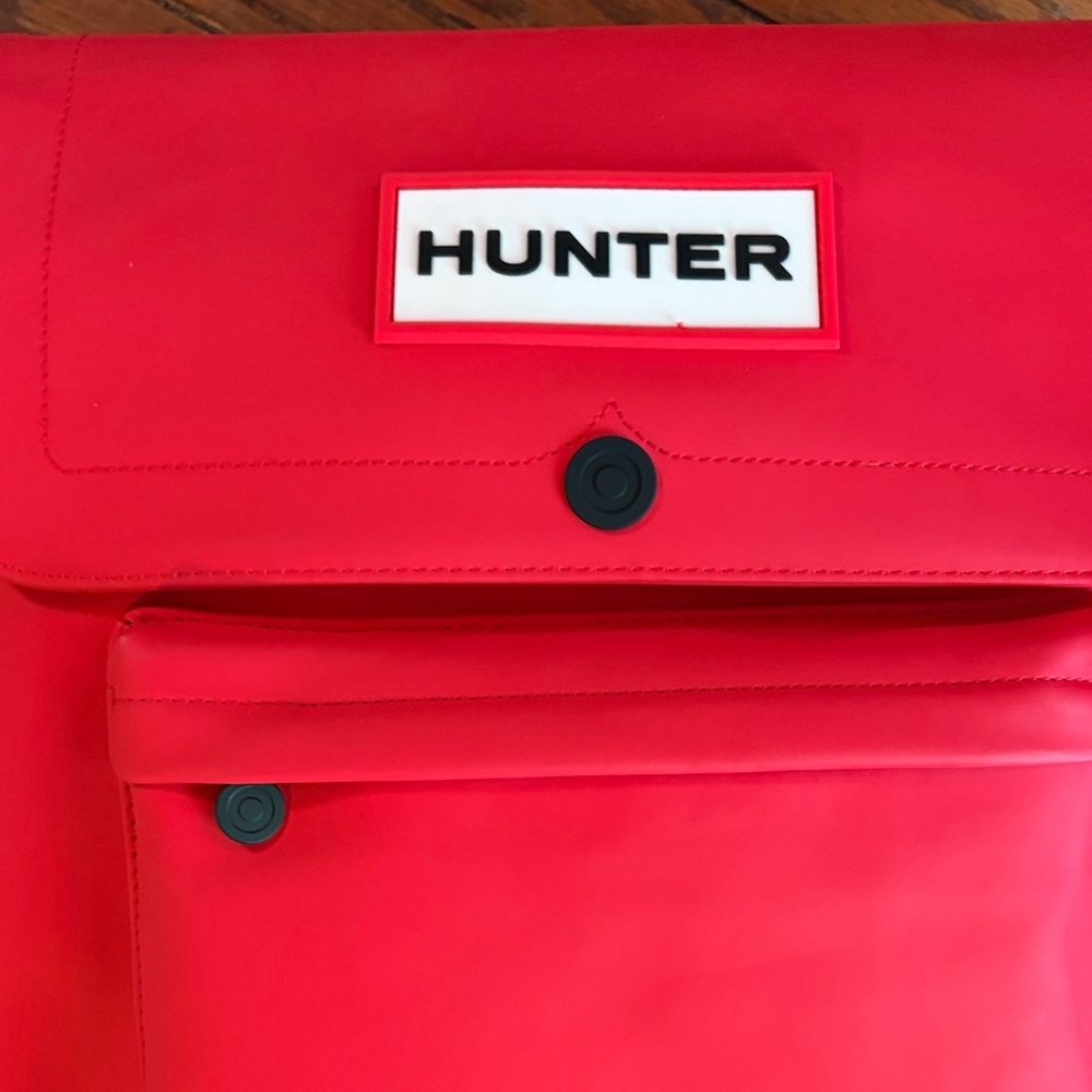 Hunter Red Backpack with Detachable Blue Pouch - Picture 2 of 4